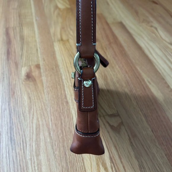 SOLD - COACH VINTAGE HAMPTON SMALL SHOULDER BAG - Picture 5 of 9